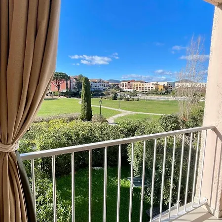 Bain De Soleil Refait à Neuf, Bord De Et Piscine, Proche De Saint Tropez Appartement Gassin