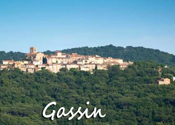 شقة Bain De Soleil Refait A Neuf, Bord De Et Piscine, Proche De Saint Tropez