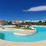 Bain De Soleil Refait à Neuf, Bord De Et Piscine, Proche De Saint Tropez Appartamento
