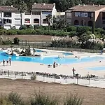Bain De Soleil Refait à Neuf, Bord De Et Piscine, Proche De Saint Tropez *