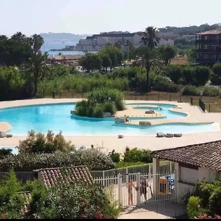 Appartamento Bain De Soleil Refait à Neuf, Bord De Et Piscine, Proche De Saint Tropez Gassin