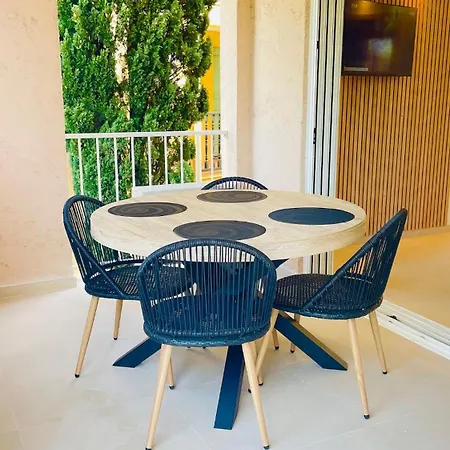 Bain De Soleil Refait A Neuf, Bord De Et Piscine, Proche De Saint Tropez * Gassin