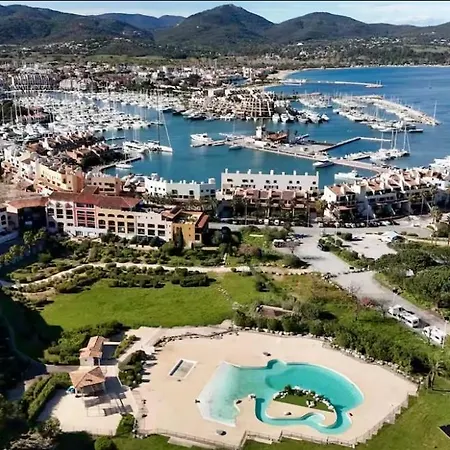Bain De Soleil Refait à Neuf, Bord De Et Piscine, Proche De Saint Tropez Appartamento